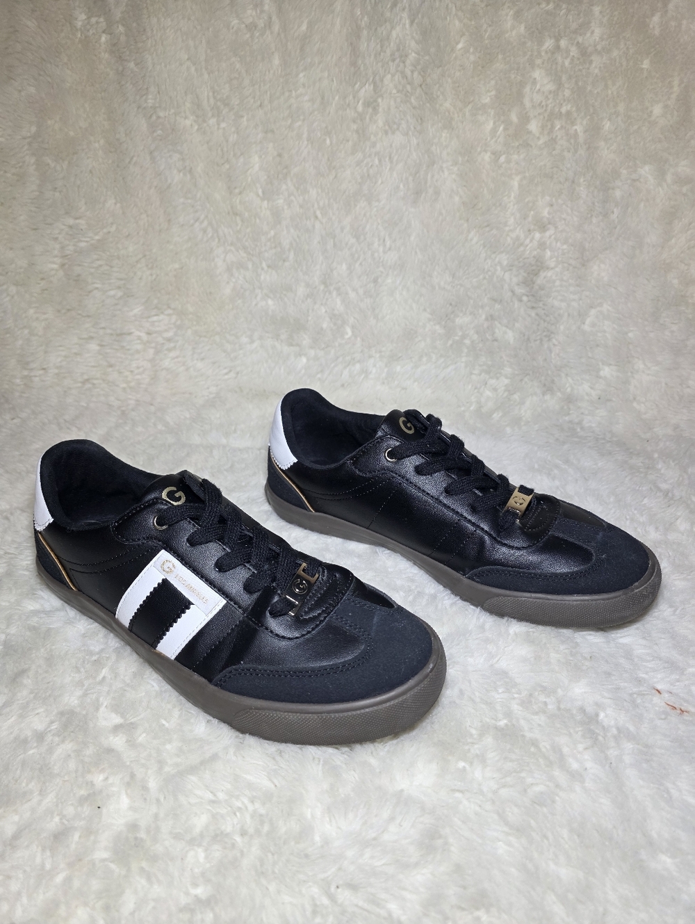 G by GUESS Olimpia Black Gold White Fashion Sneakers Low Top Shoes Women's 8.5 - Picture 2 of 10